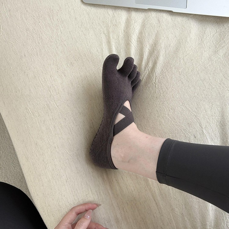 Kaos Kaki Yoga Wanita dengan T - Yoga Mat ulasan dan harga